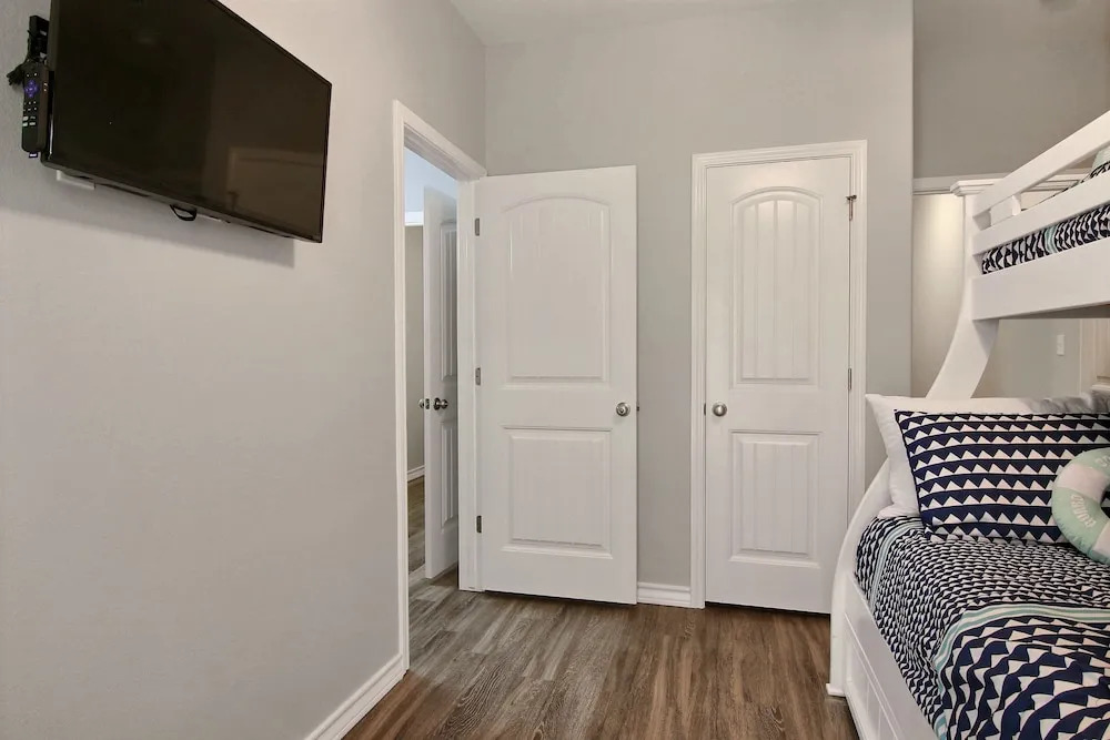 Beachside #205 3 Bedrooms 2.5 Bathrooms Condo