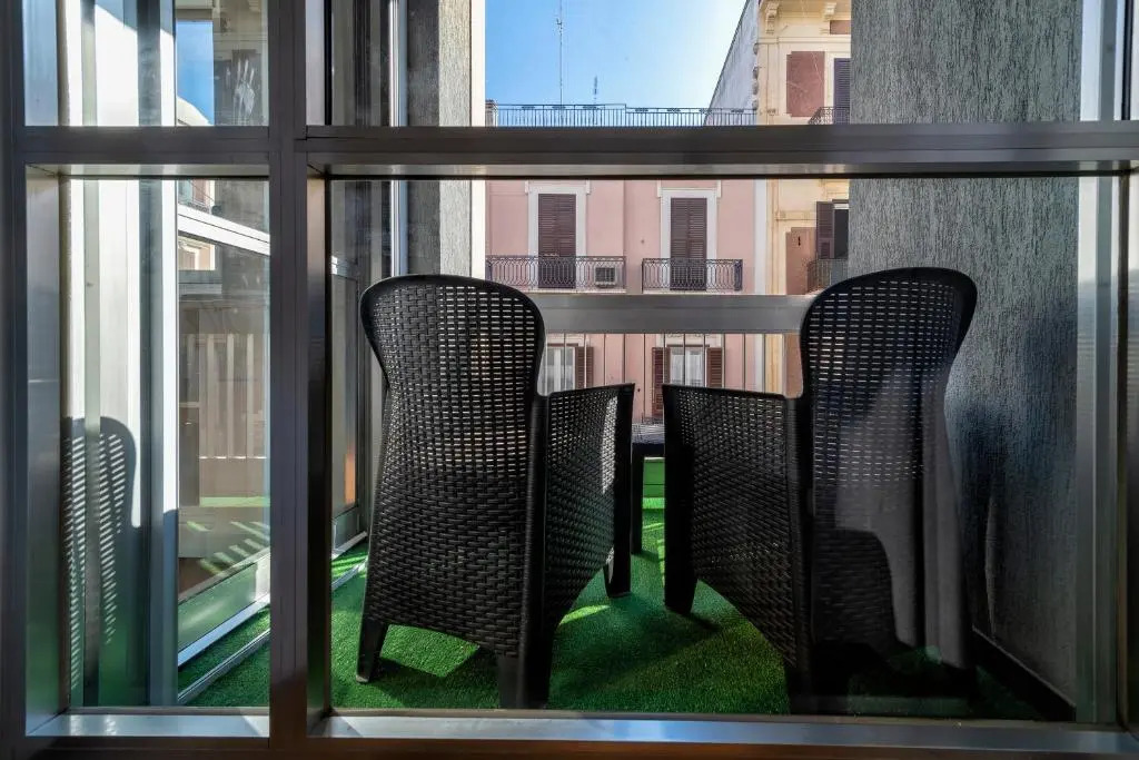 Dante 138 Class rooms & apartments
