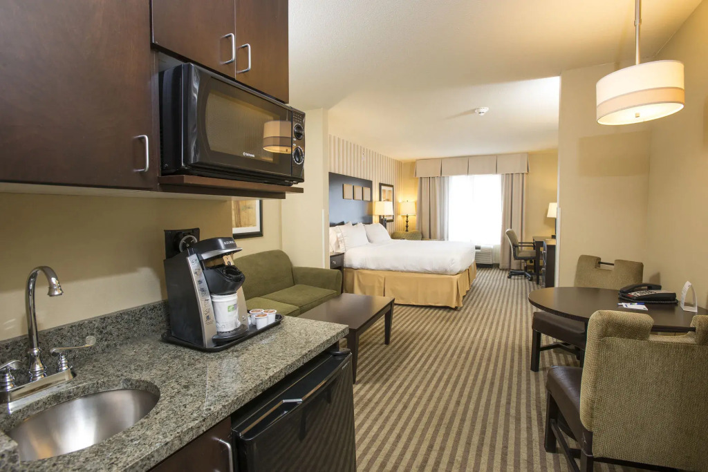 Holiday Inn Express Hotel & Suites Richwood - Cincinnati South by IHG