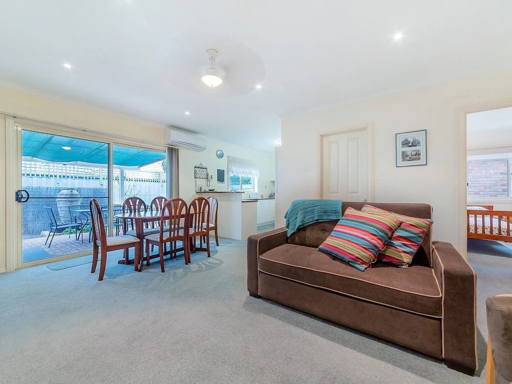 Cosy Unit at 2-3 Wyndham in Cowes
