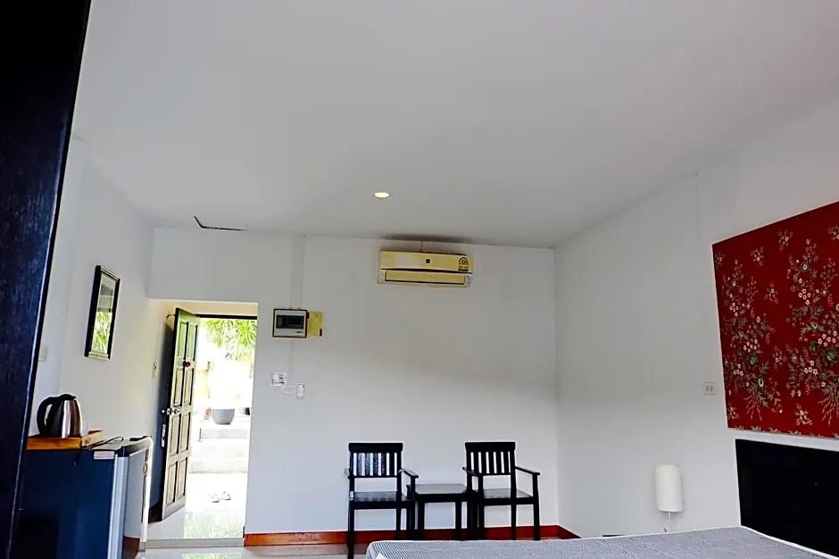 Naiharn Paradise Boutique