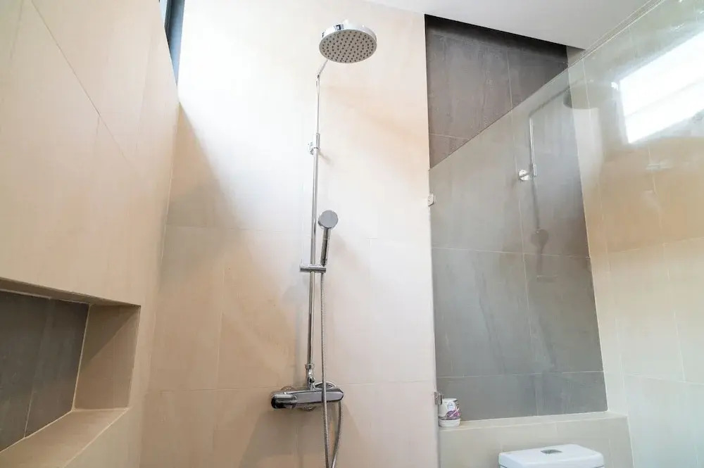 Villa Close to Fisherman's - KBR26