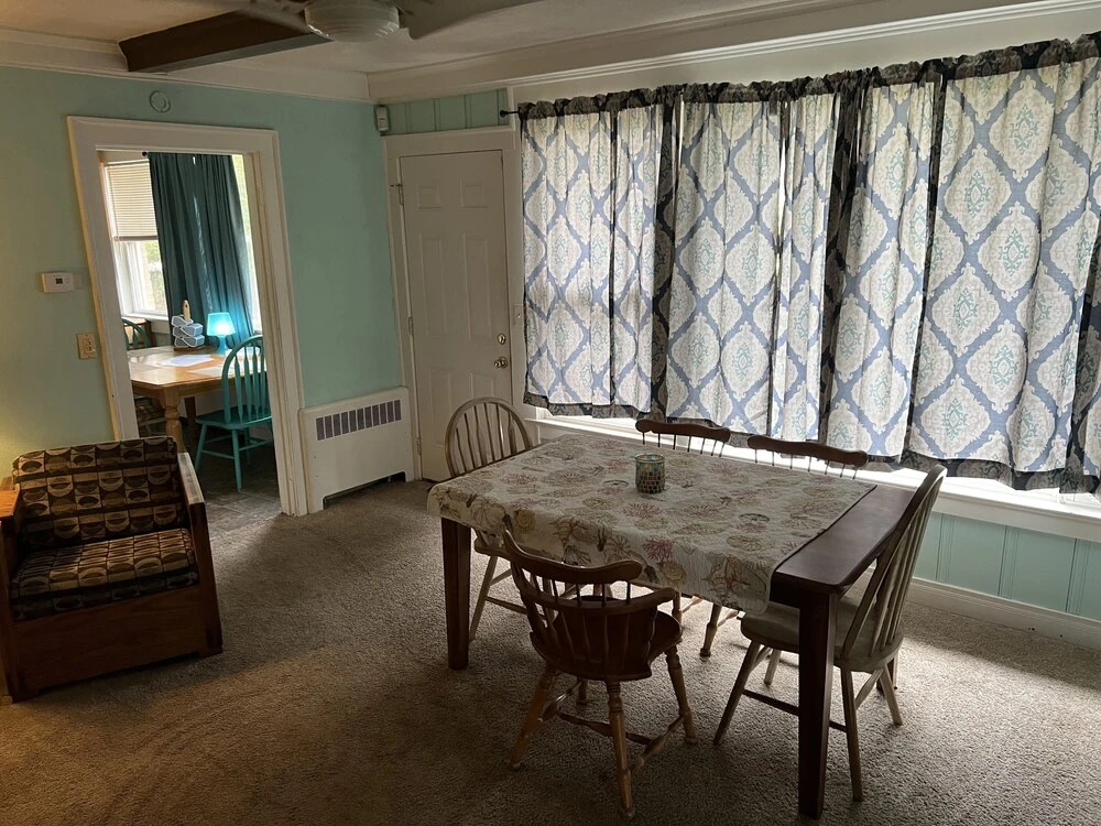 Historic Beach Side Getaway - Pet Friendly, Wifi 3 Bedroom Cottage by RedAwning