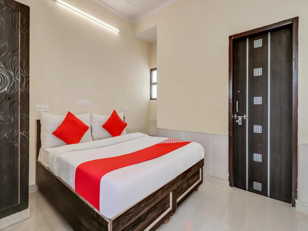 Hotel O Sapphire Near Omaxe Gurgaon Mall