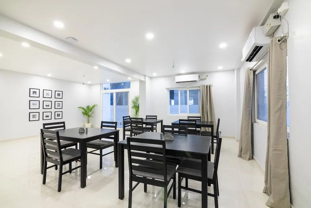 Silverkey Executive stays 27773 IAS Colony