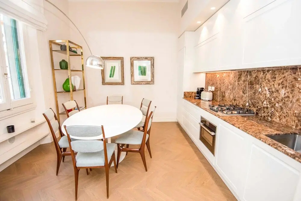 Raffaello Apartment by Firenze Prestige