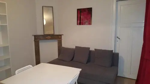 Cool Central Apartment