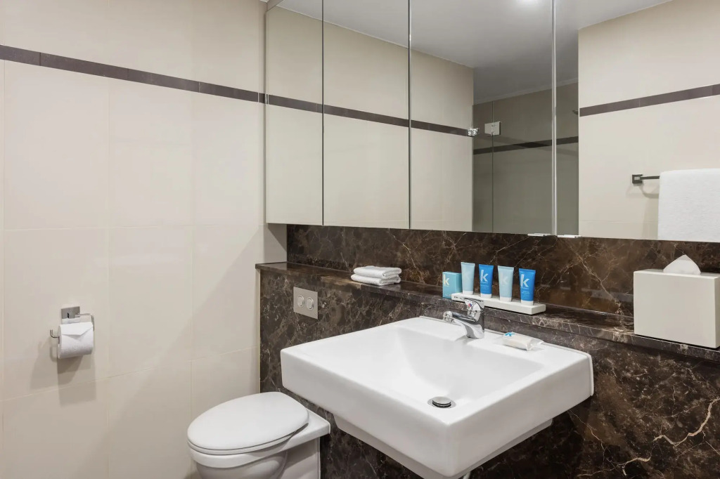 Meriton Suites World Tower, Sydney