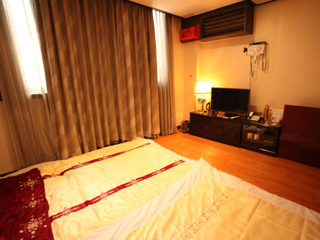 Pyeongtaek Stay Tourist Hotel