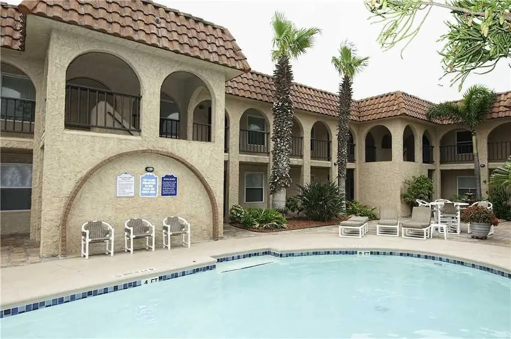 Seahorse 104 - 2 Br Condo