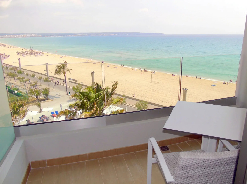 Aparthotel Fontanellas Playa