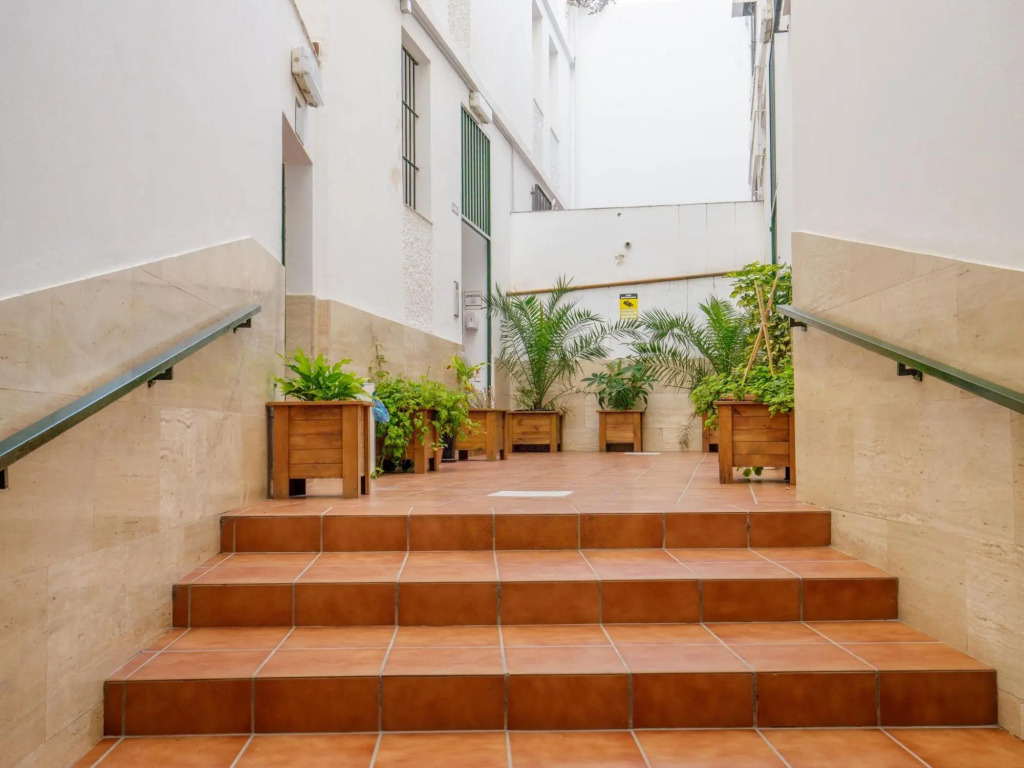 CERVANTES Apartment 19 2BR 1BT