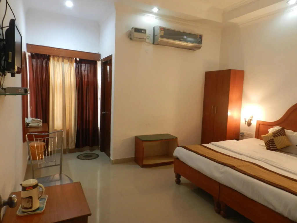 EuroStar Inn
