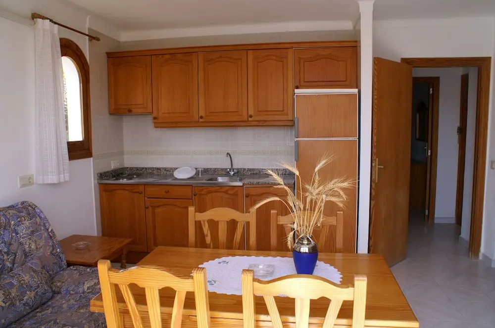 Bella Maria Apartments & Pool Club
