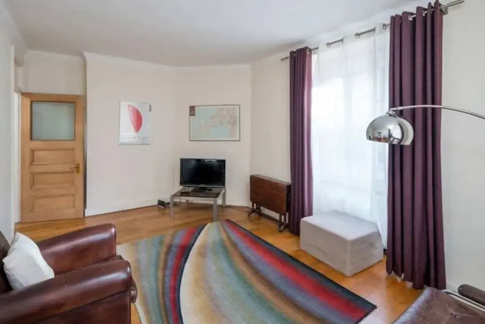 Cosy 2 Bedroom Apartment in Bayswater