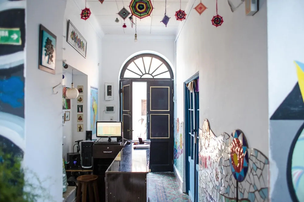 Casa Blanca Hostel