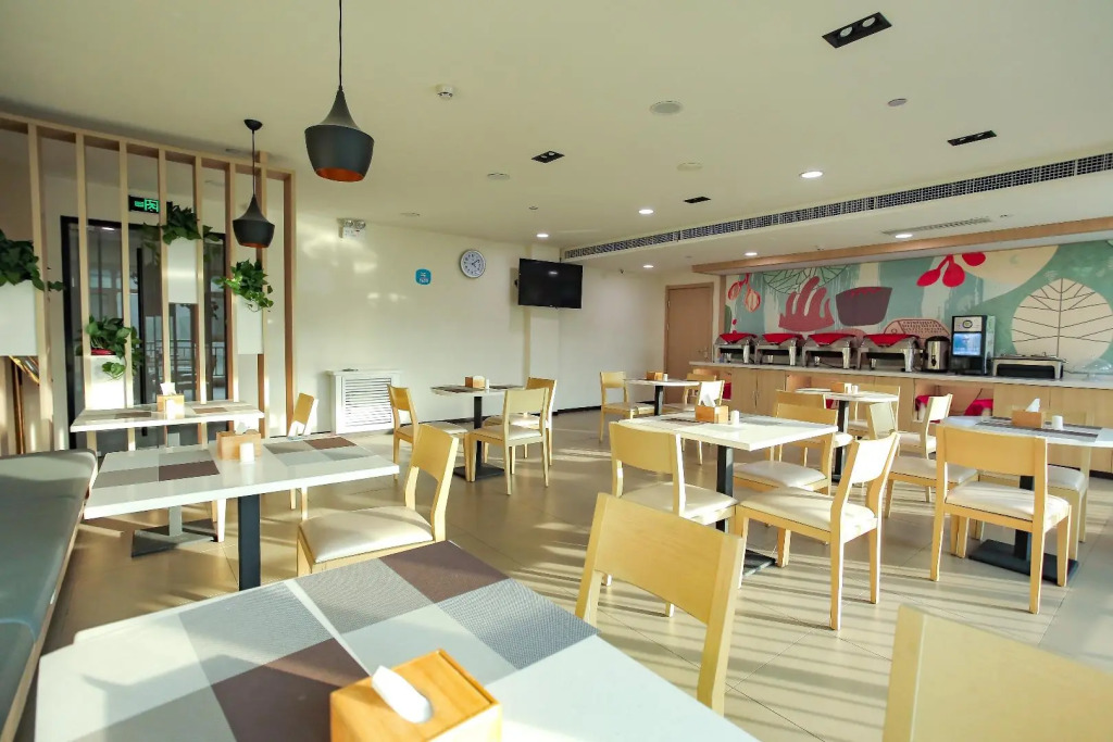 Hanting Hotel Cangzhou Qiantong Park