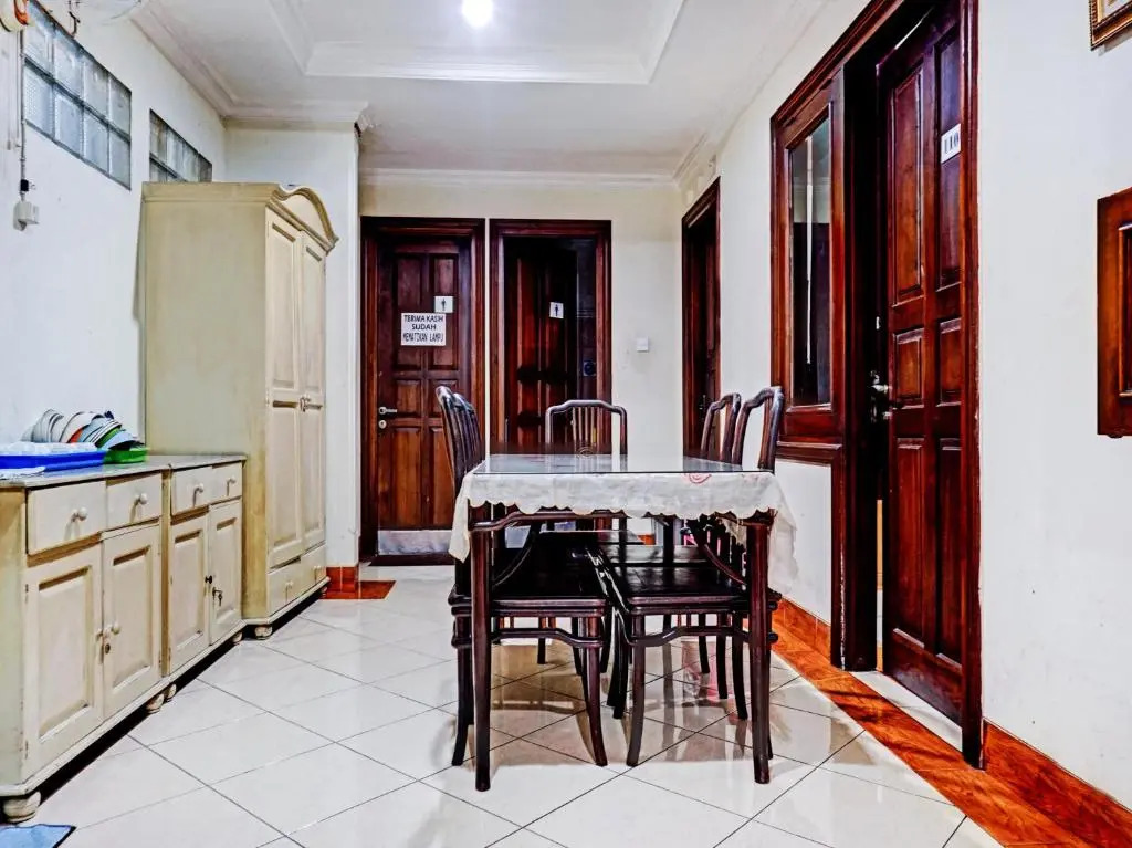 House Of Livina Mitra RedDoorz