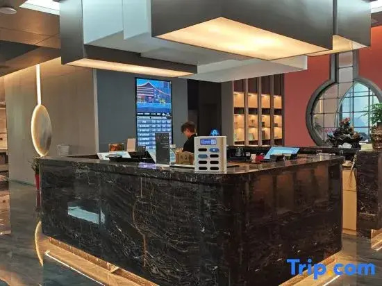 Taoranting Hotel (Jiedaokou University of Technology)