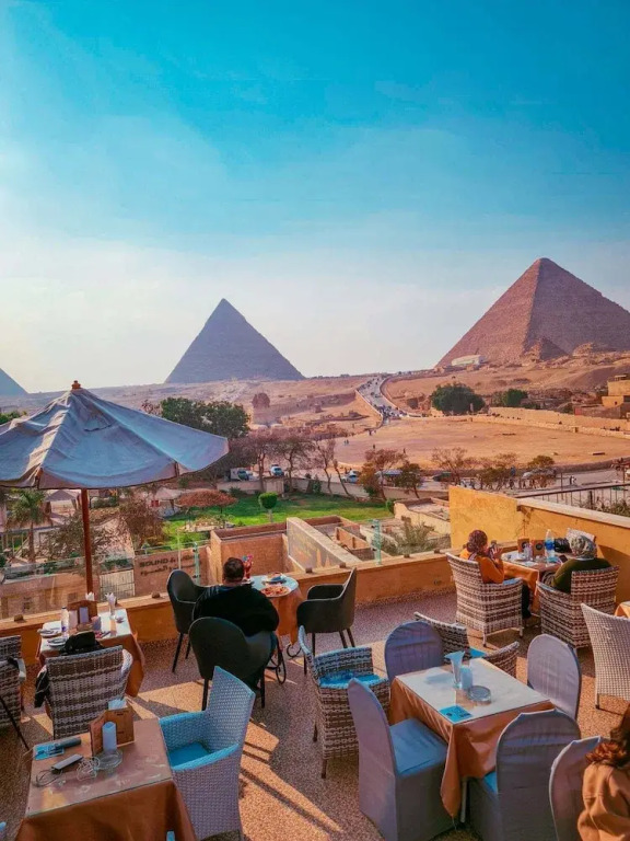 pyramids tower view inn