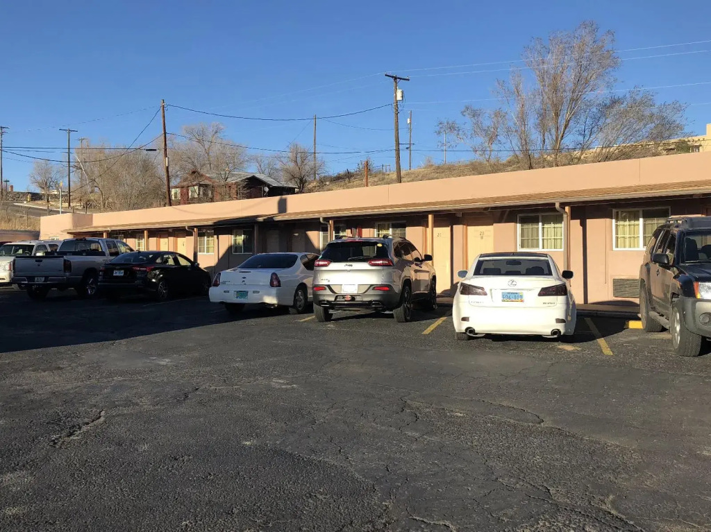 Economy Inn