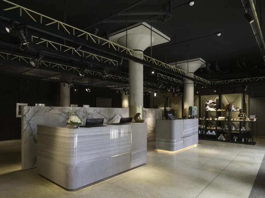 Cosmos Hotel Huashan Town