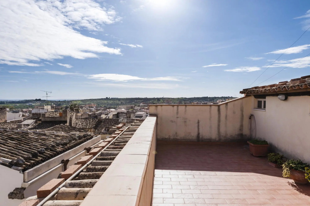 Duplex con terrazza a Noto by Wonderful Italy