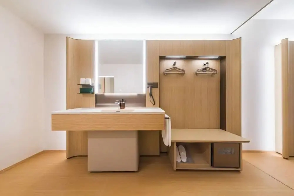 Full Season Hotel-HGH