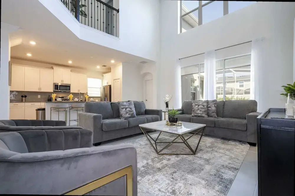 Themed 5Bd Family Villa w Pool & Spa Near Disney
