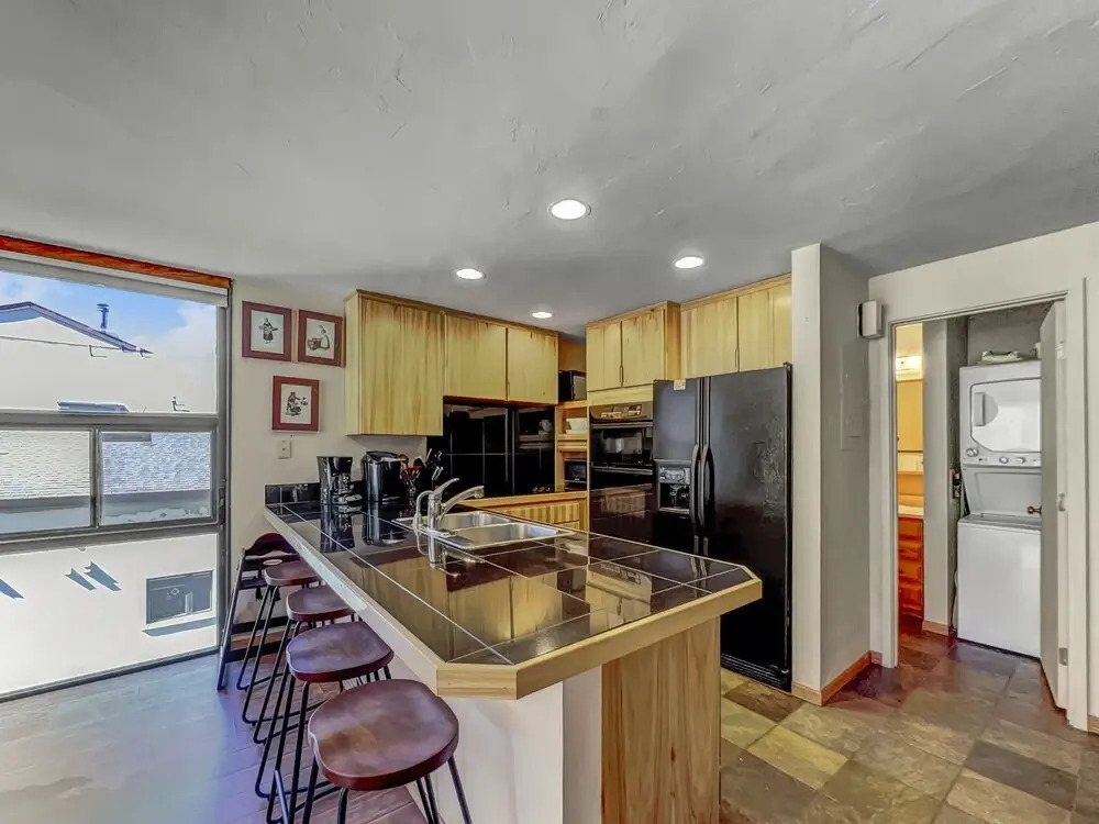 Sf411 Snowflake 3br 3ba 4 Bedroom Condo by RedAwning