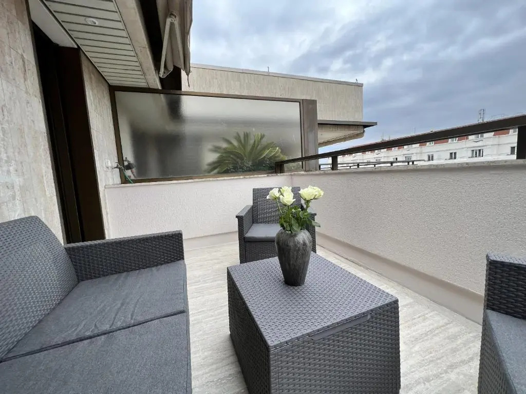 Апартаменты Residence Gray d'Albion Studio DEL562	