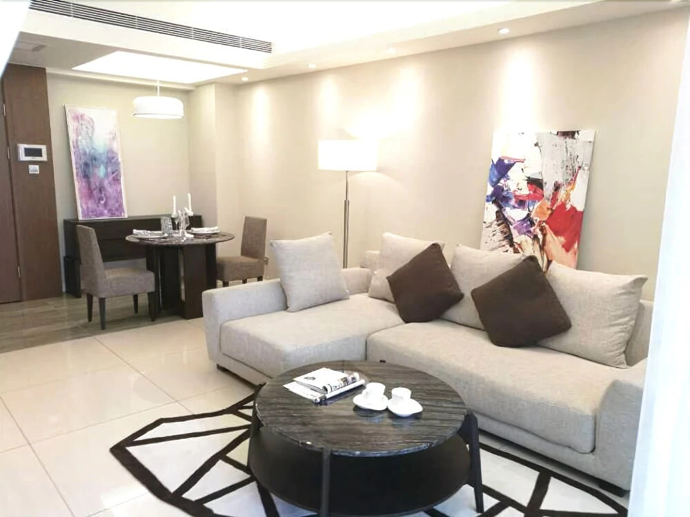 Cozyhouse Service Apartment