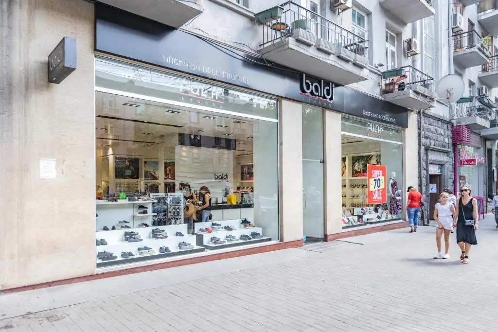 Stay Inn Apartments on Mashtots avenue