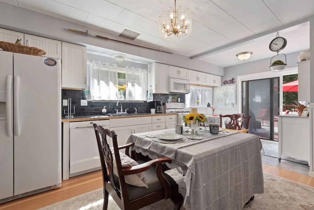 The Ivy - 5 Br Home