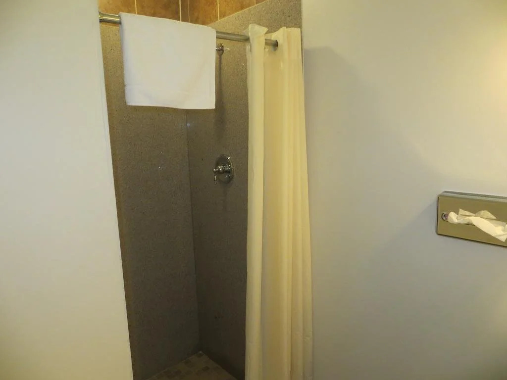 Economy Inn