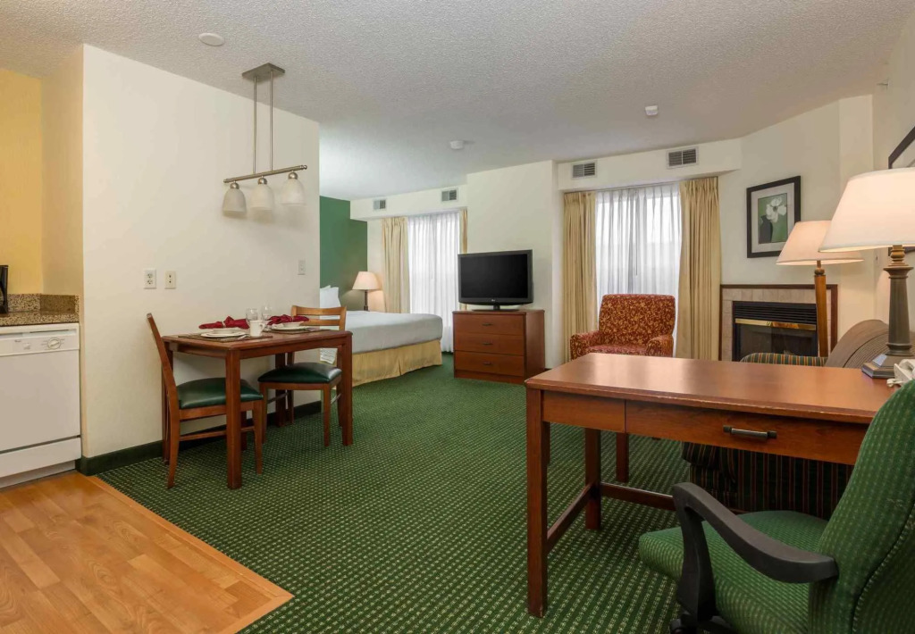 Bridgeway Suites Houston Iah North