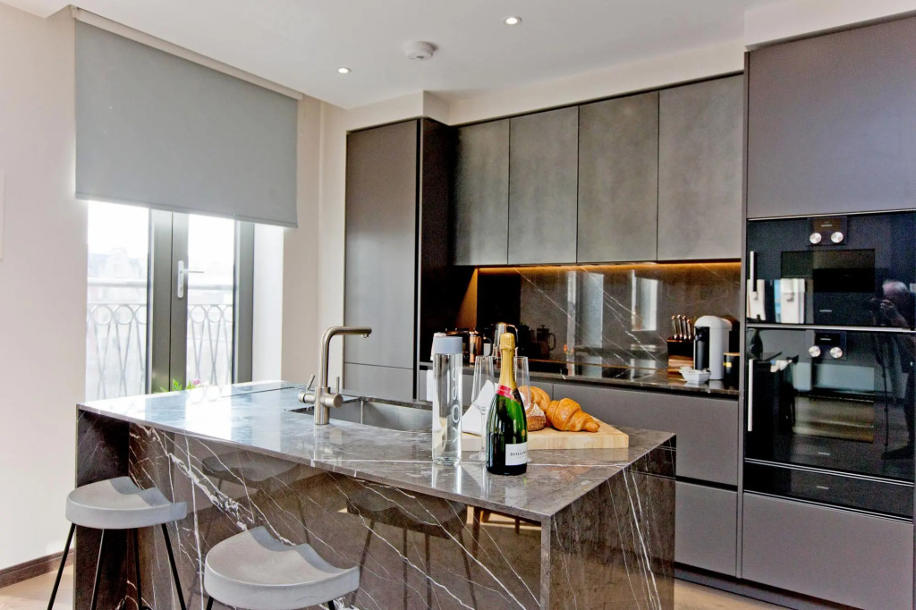 Gs17 - 3 Bed Deluxe in London