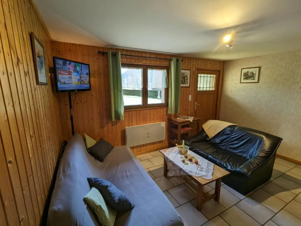 Chalet spacieux à Rochesson, près de Gérardmer, avec garage, cheminée, WIFI et équipements complets - FR-1-589-167