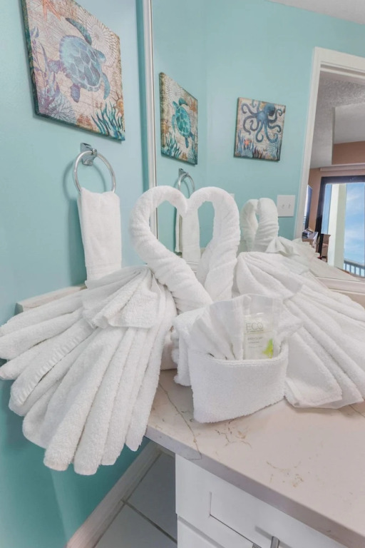 Palms 514- Beachfront Condo 2 2 5th Floor Beach Front Sleeps 8