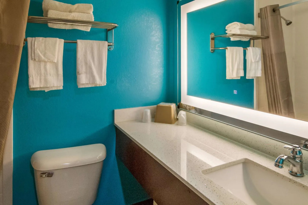 Motel 6-Rossford, OH