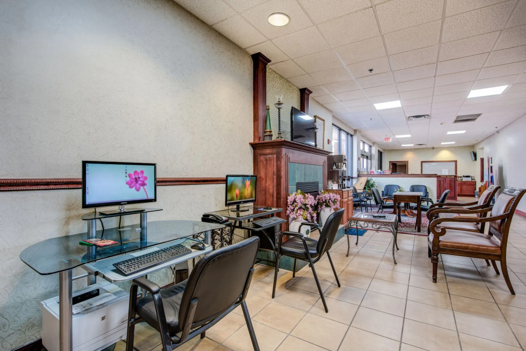 River Bend Inn - Pigeon Forge