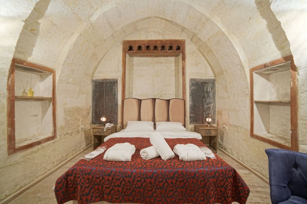 Heritage Cave Suites