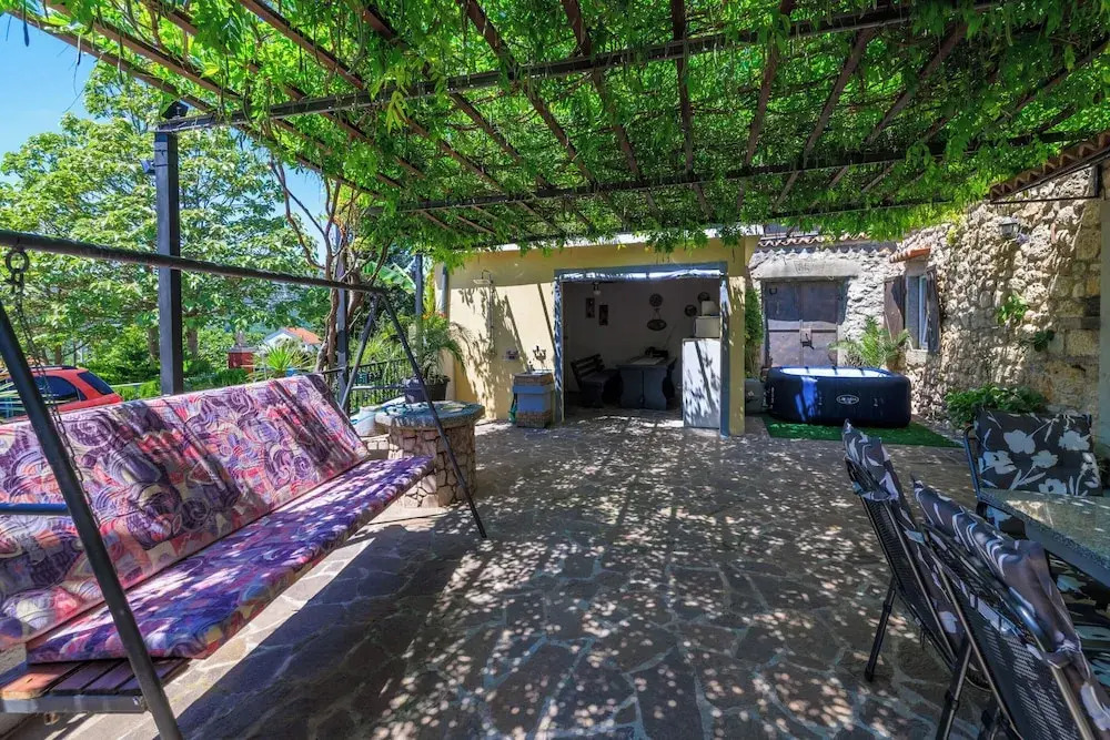 House Sevgi