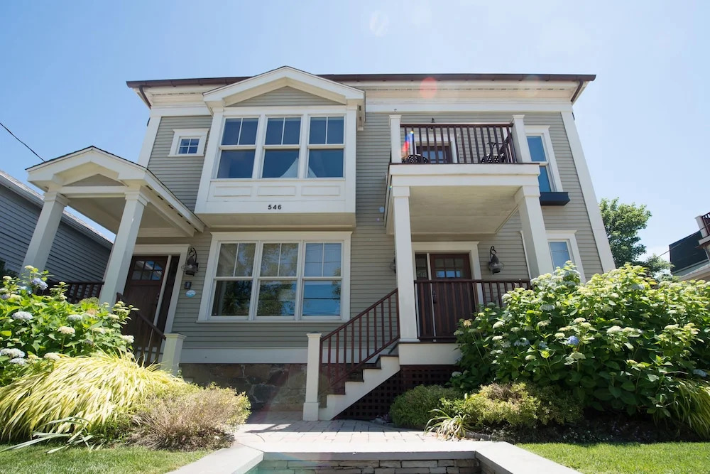 The Newport Lofts - 543 Thames Street