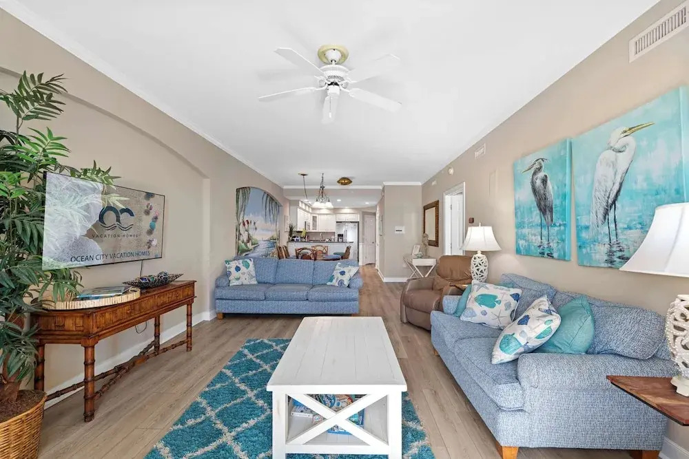 Adagio 302 Modern 2BR Condo With Ocean Views