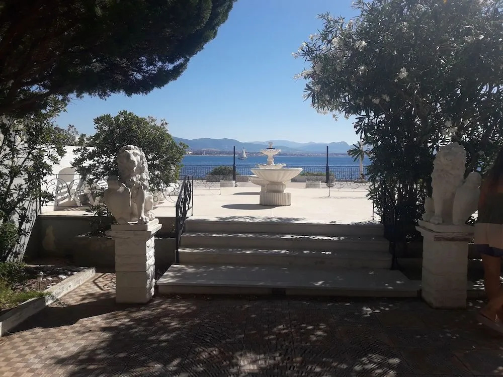 Hotel Mon Repos