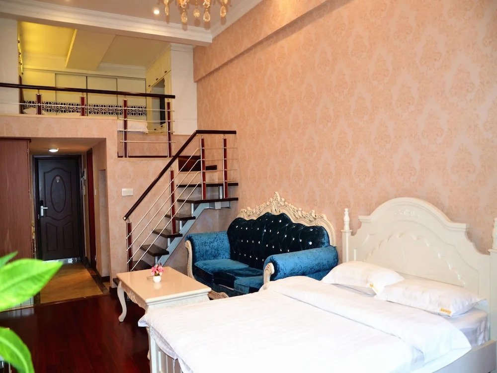 Nanchang Honggutan Baroque Apartment