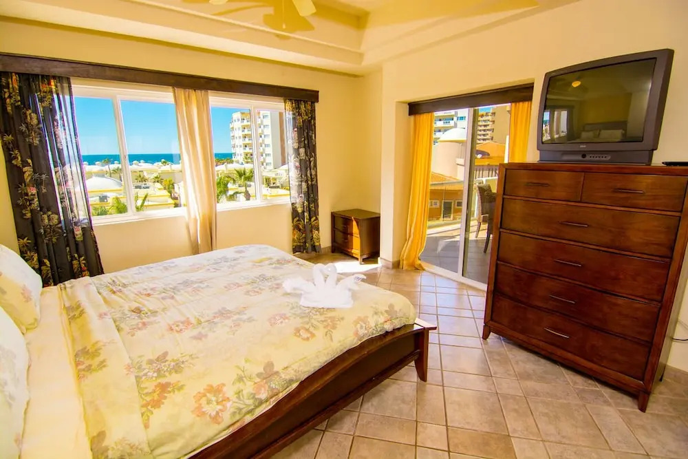 Delphin 303B - 1 Br Condo