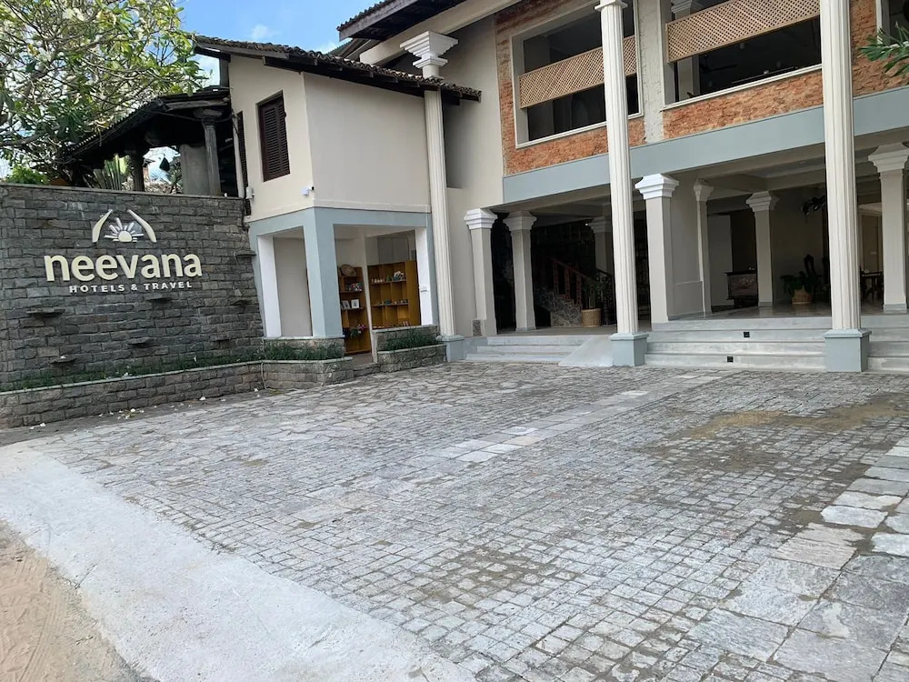 Neevana Hotel Hikkaduwa