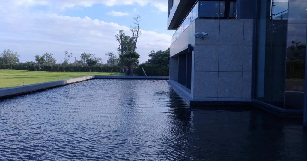 Tan Villa